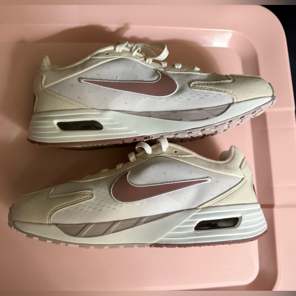 Nike Air Max Solo, Women’s Sz. 10, Style FN0784-005 New Sneakers - Picture 5 of 16